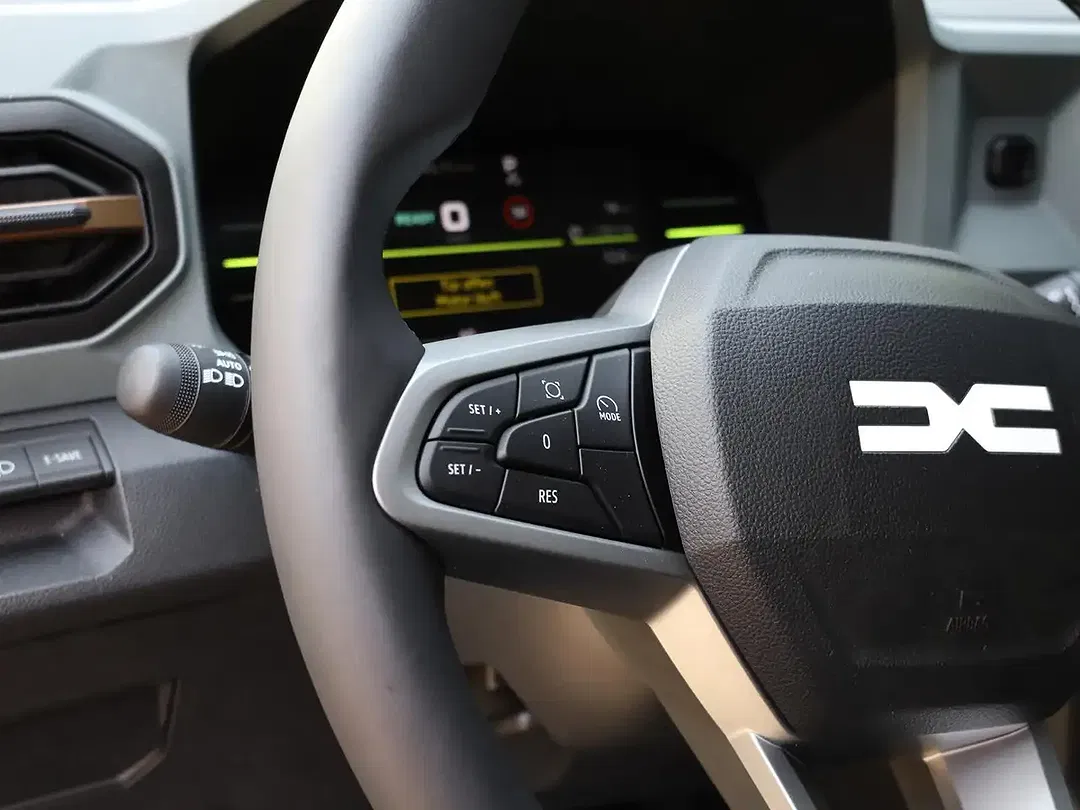 Dacia Duster Hybrid Extreme - Thumbnail 10