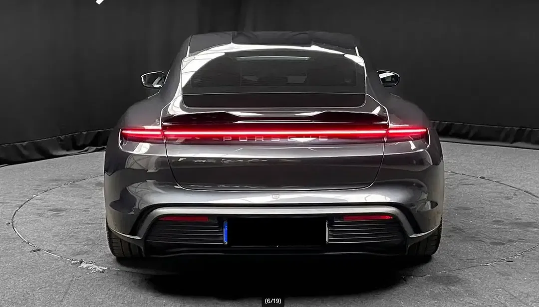Porsche Taycan Sport Chrono PASM - Thumbnail 7