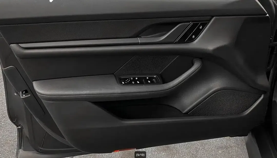 Porsche Taycan Sport Chrono PASM - Thumbnail 9