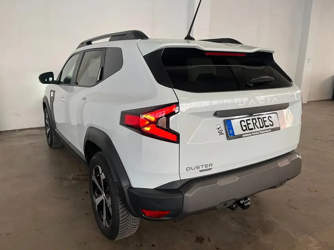 Dacia Duster Hybrid Journey - Thumbnail 7
