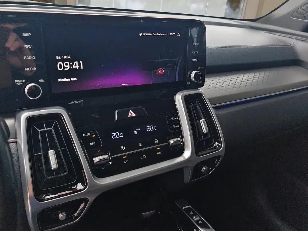 Kia Sorento 2.2 CRDi DCT AWD - Thumbnail 16