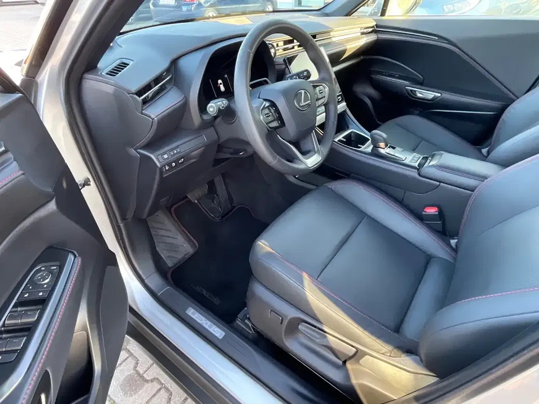 Lexus LBX 1.5 Emotion - Thumbnail 10