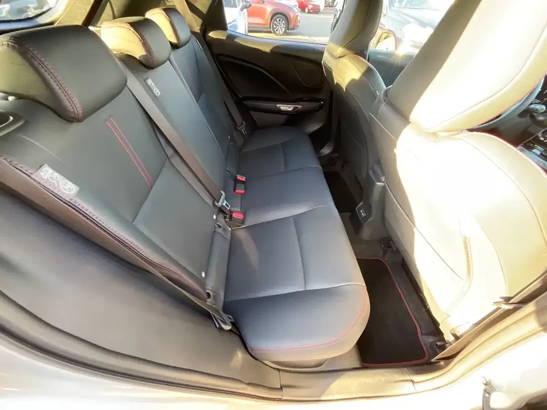 Lexus LBX 1.5 Emotion - Thumbnail 11