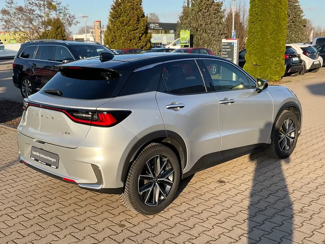 Lexus LBX 1.5 Emotion - Thumbnail 7