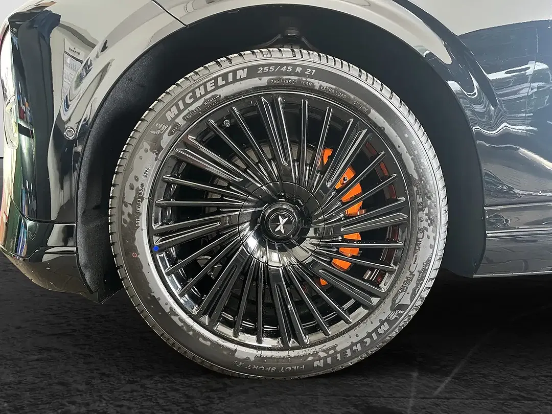 Xpeng G9 AWD Performance - Thumbnail 4