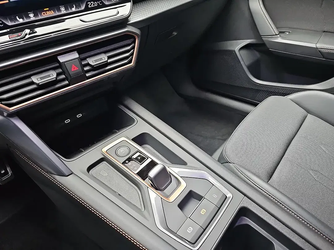 CUPRA Leon 1.5 eTSI DSG Sportstourer - Thumbnail 12