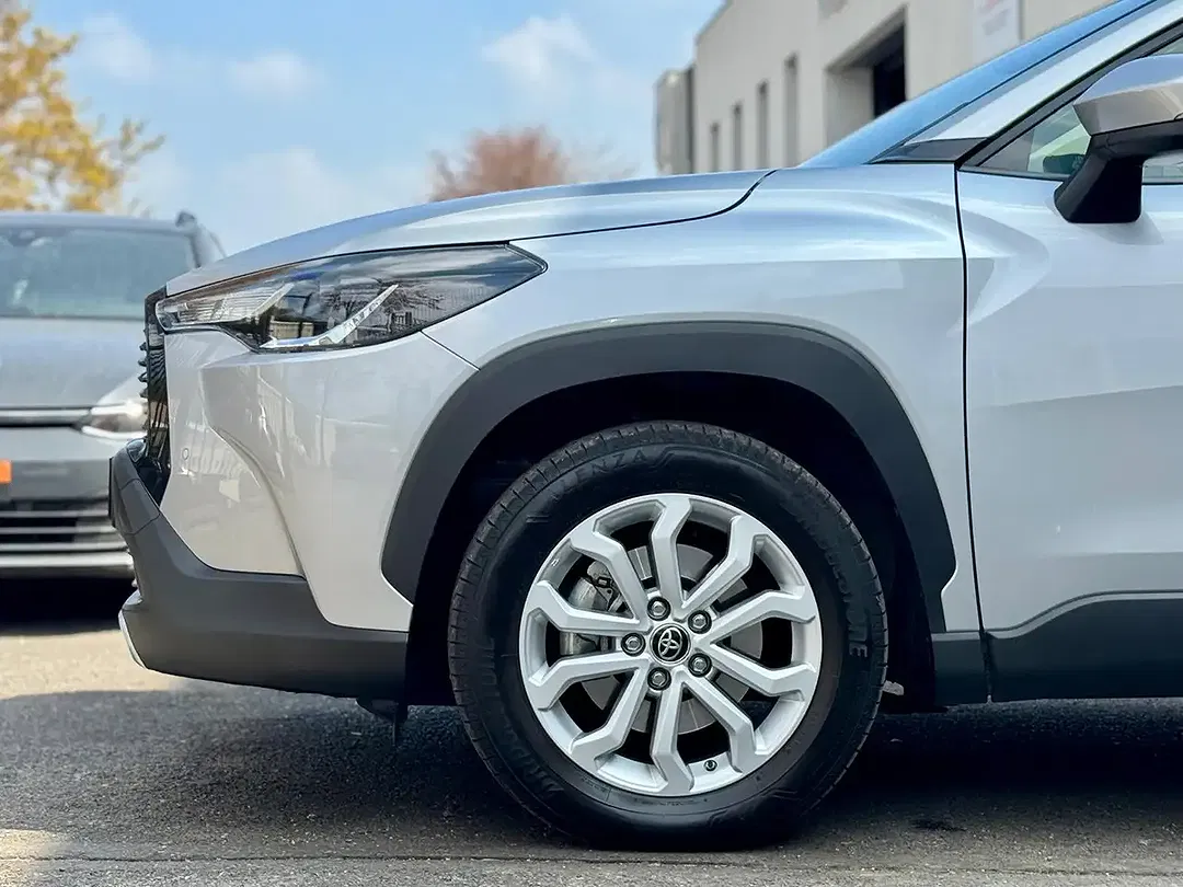 Toyota Corolla Cross Hybrid - Thumbnail 3