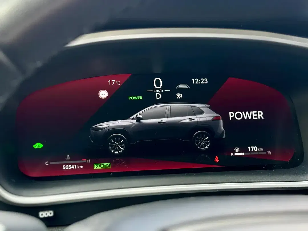 Toyota Corolla Cross Hybrid - Thumbnail 6