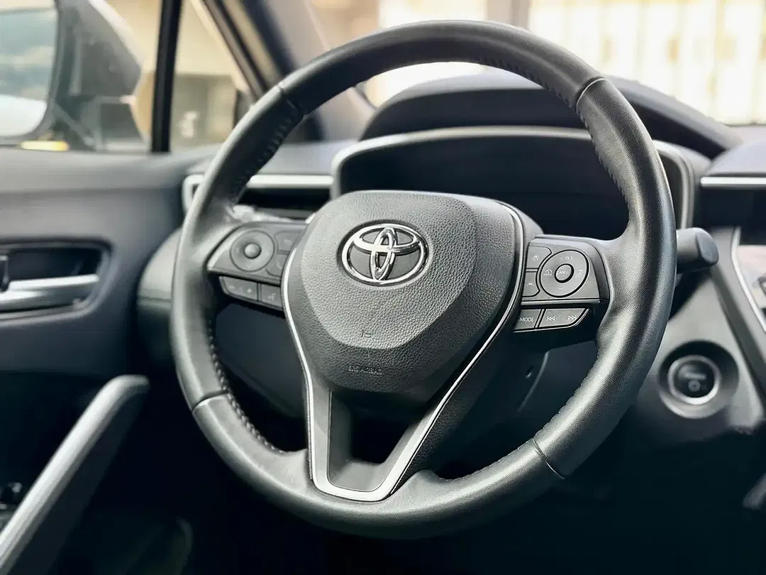 Toyota Corolla Cross Hybrid - Thumbnail 7