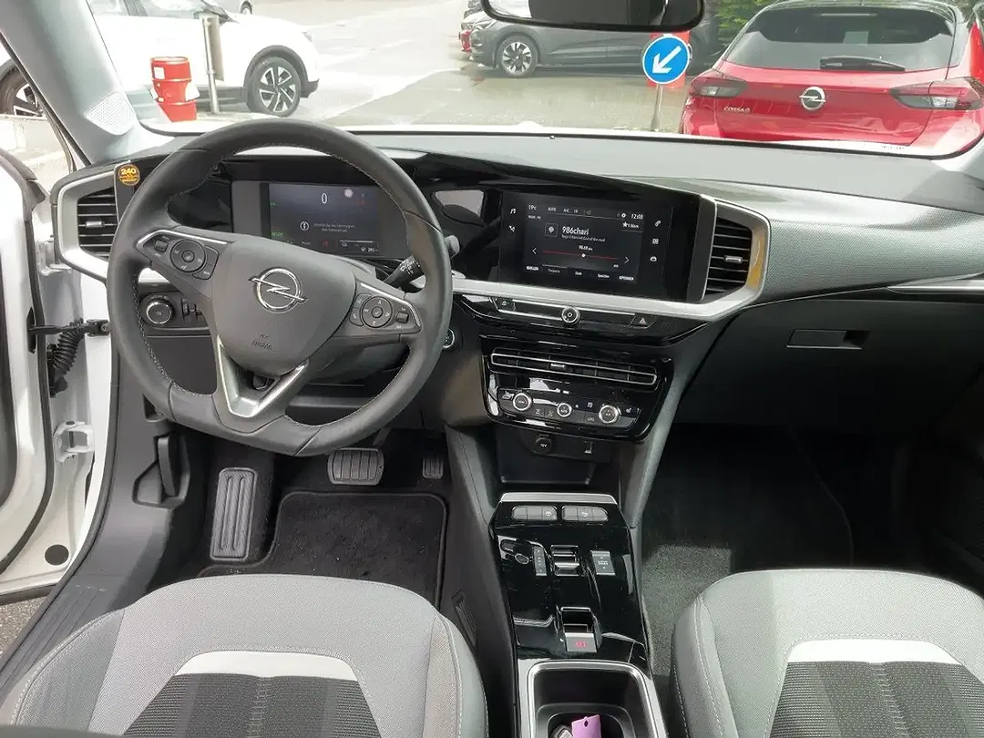 Opel Mokka-E Elegance - Thumbnail 10