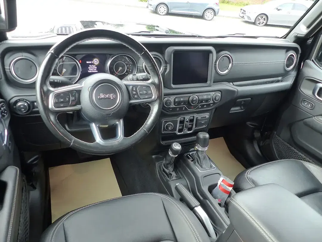 Jeep Wrangler 2.0 T-GDI Unlimited Sahara - Thumbnail 11