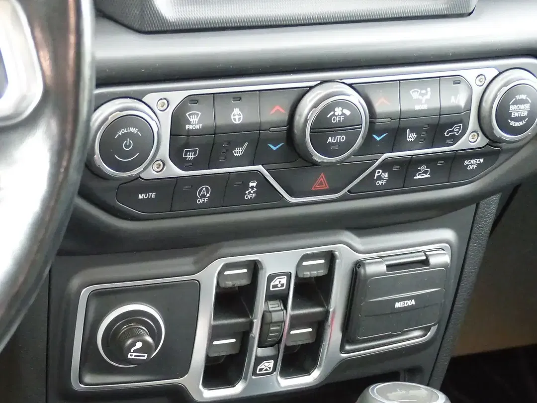 Jeep Wrangler 2.0 T-GDI Unlimited Sahara - Thumbnail 14