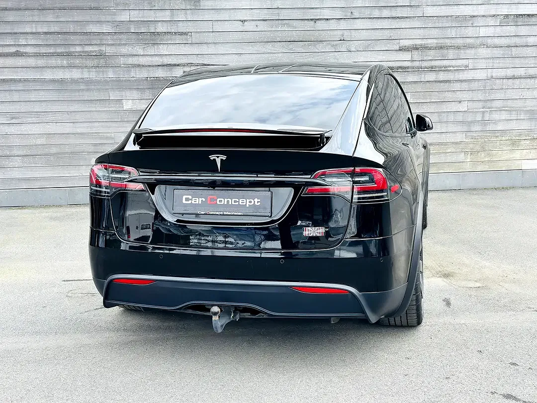 Tesla Model X Plaid - Thumbnail 5