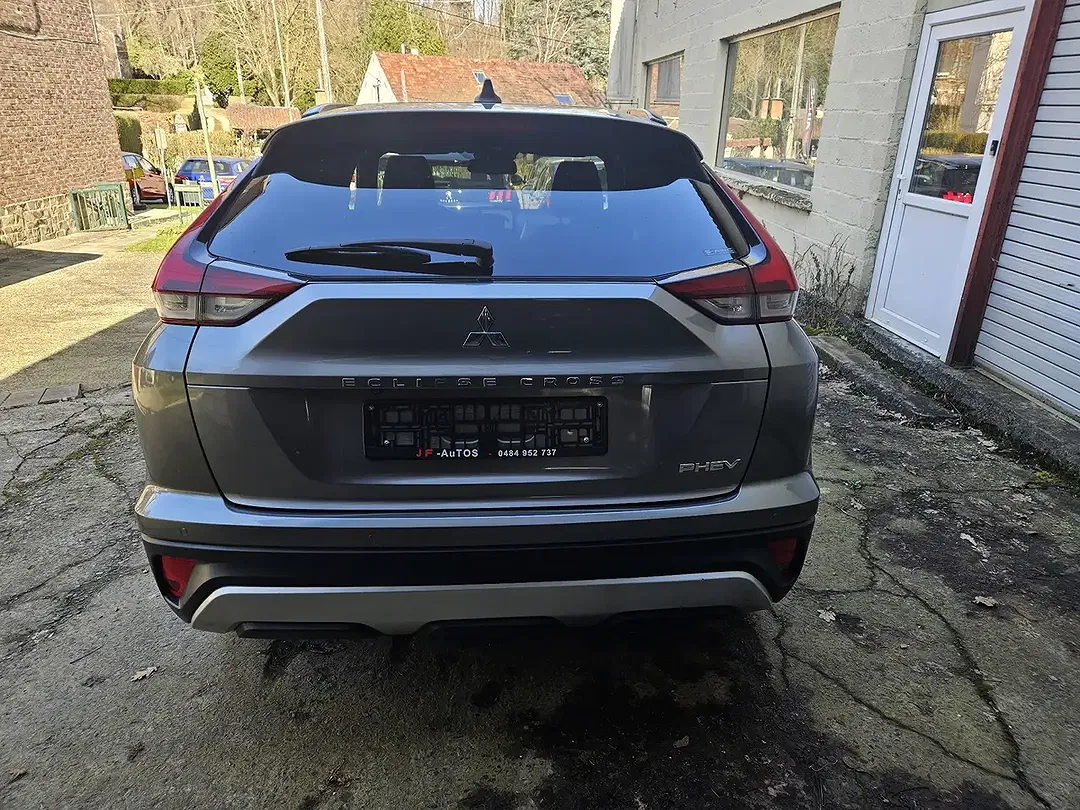 Mitsubishi Eclipse Cross 4WD - Thumbnail 10