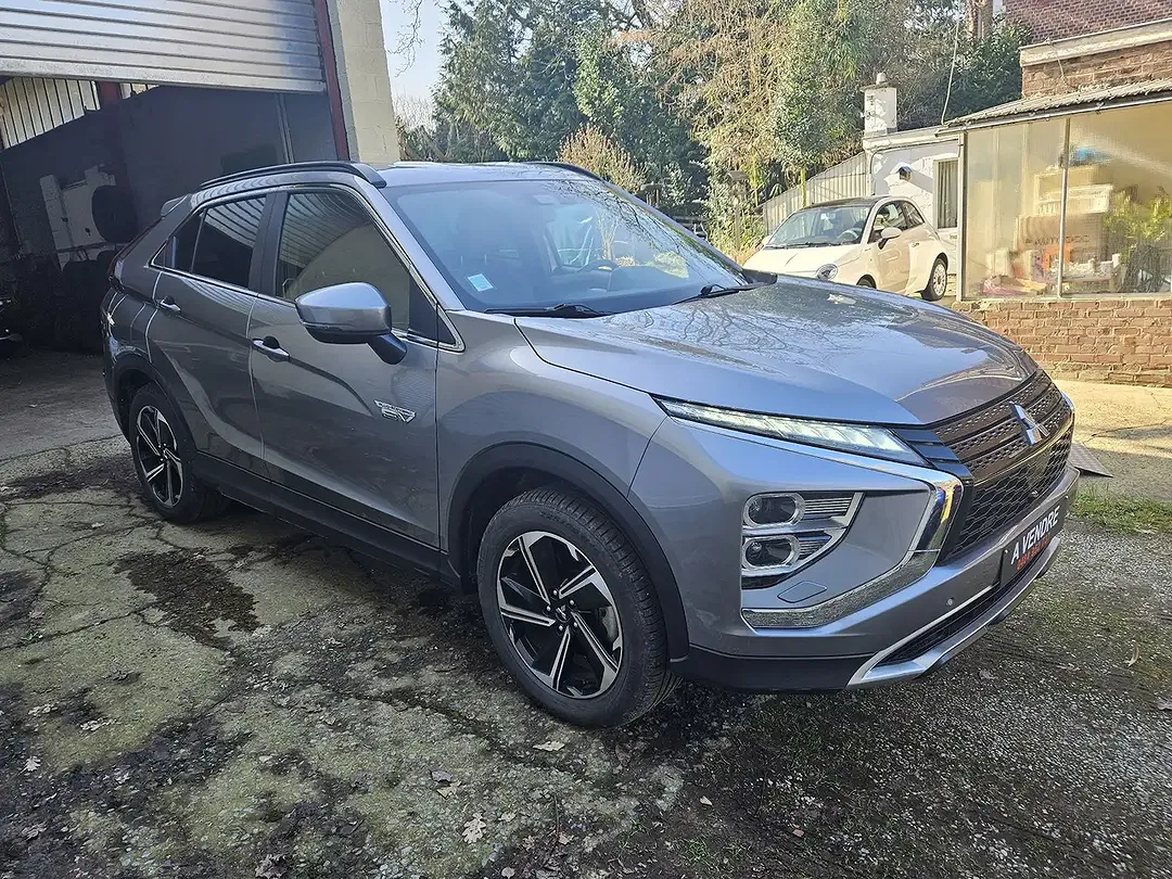 Mitsubishi Eclipse Cross 4WD - foto 2