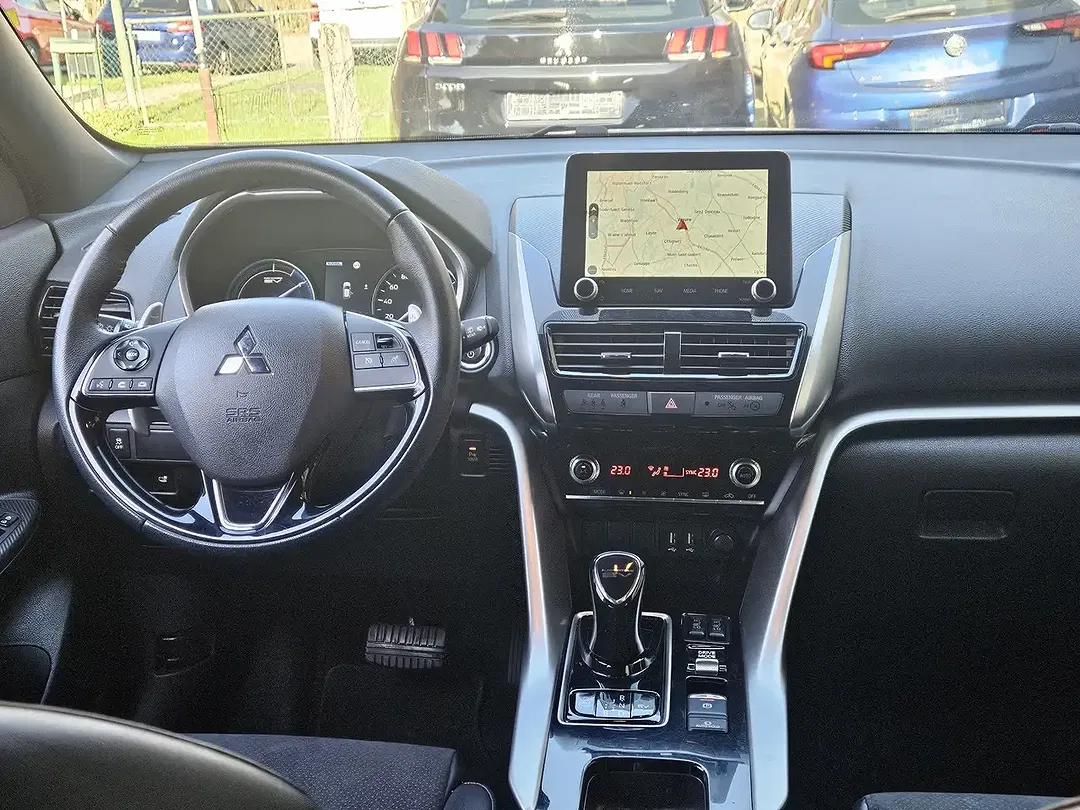 Mitsubishi Eclipse Cross 4WD - Thumbnail 5
