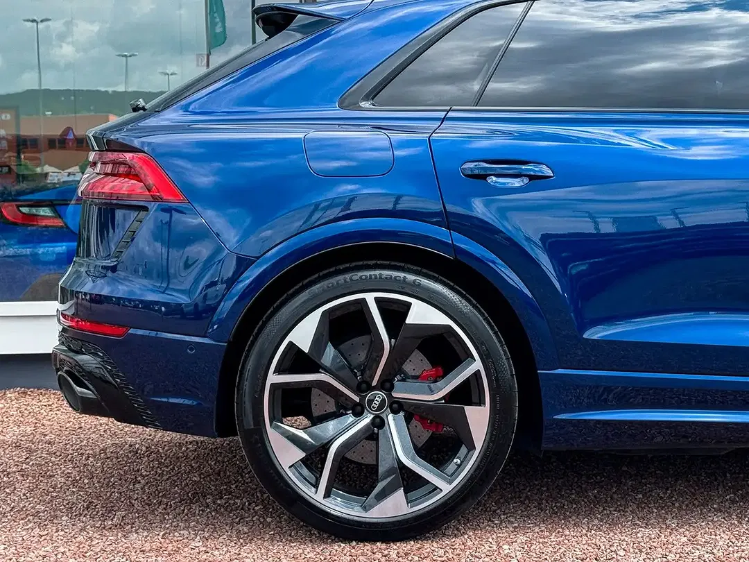Audi RS Q8 4.0 TFSI quattro - foto 15