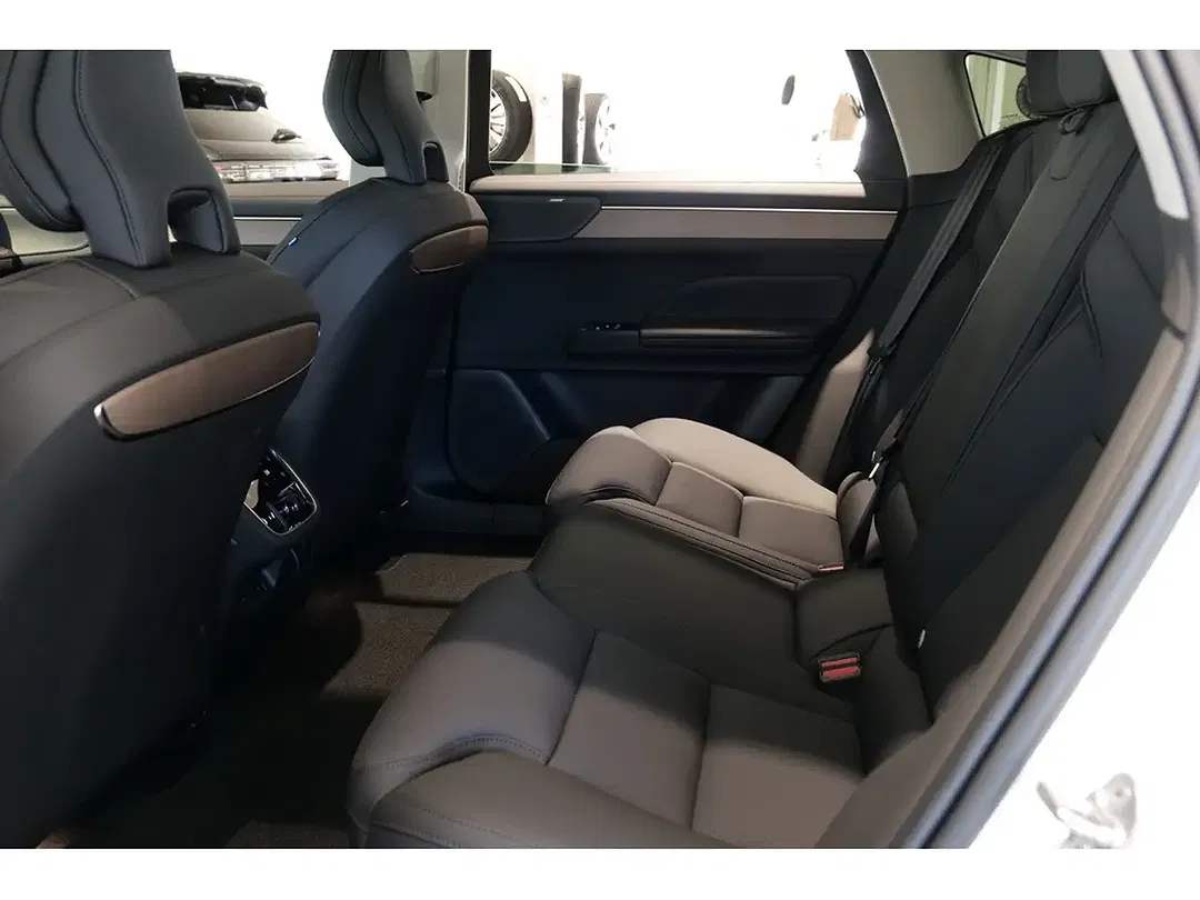 Volvo ES90 Single Motor Extended Range Ultra - Thumbnail 13