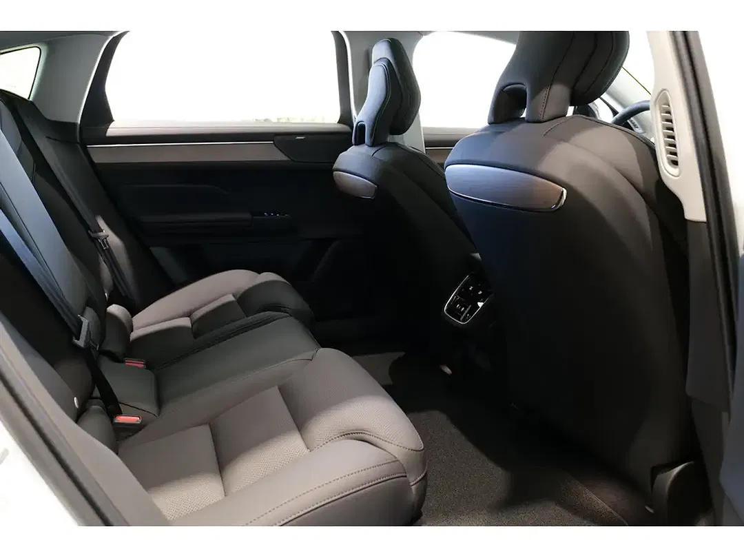 Volvo ES90 Single Motor Extended Range Ultra - Thumbnail 14
