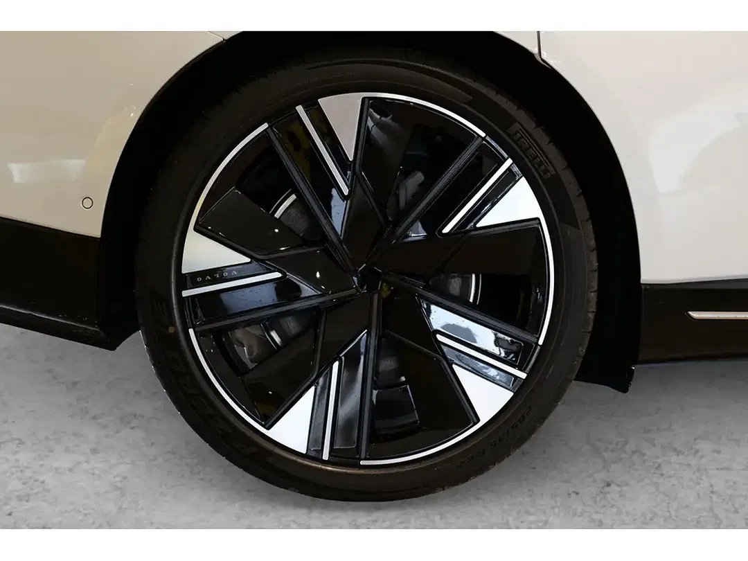 Volvo ES90 Single Motor Extended Range Ultra - Thumbnail 6