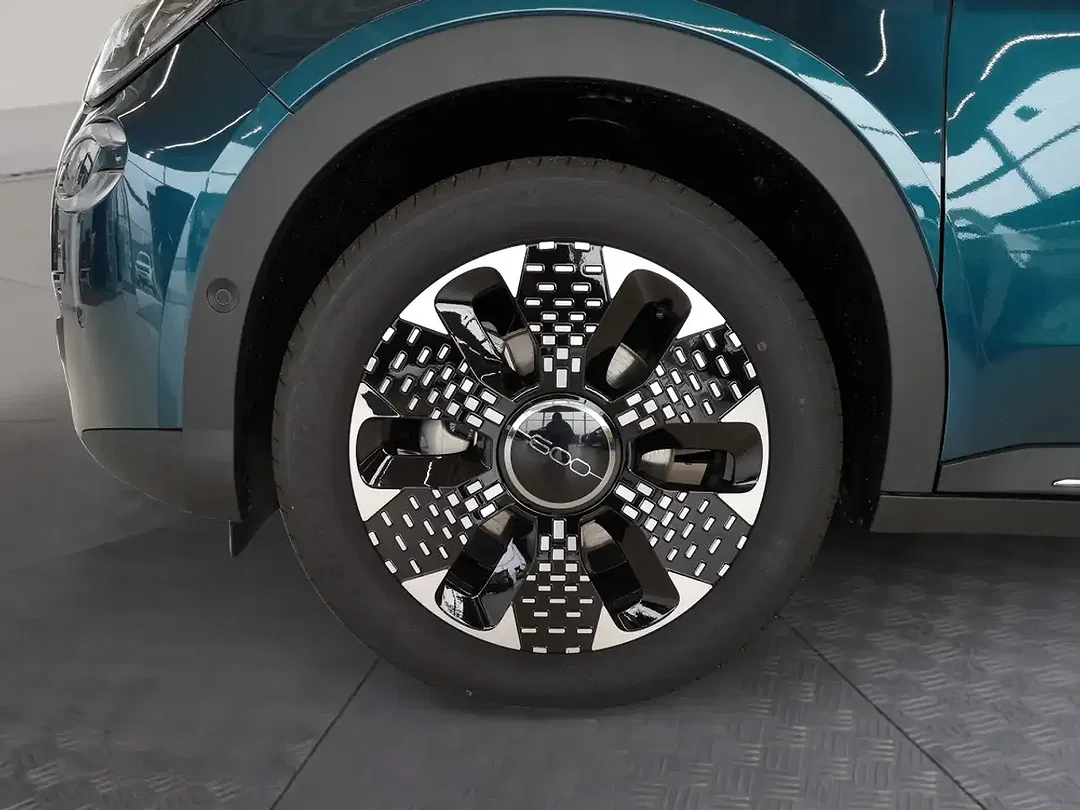Fiat 600 Hybrid La Prima - Thumbnail 13