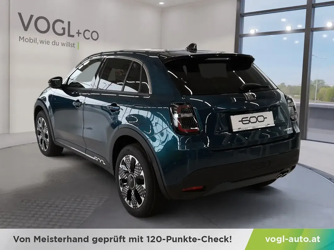 Fiat 600 Hybrid La Prima - Thumbnail 3
