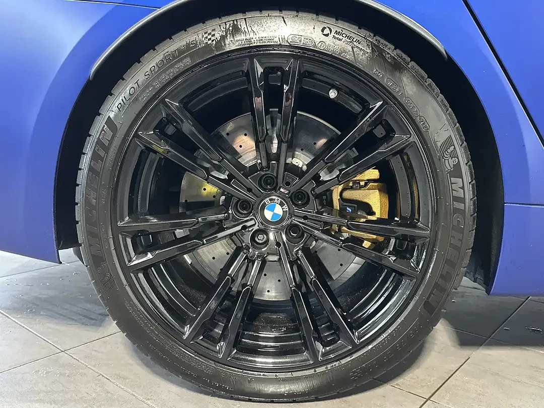 BMW M5 Competition - foto 2
