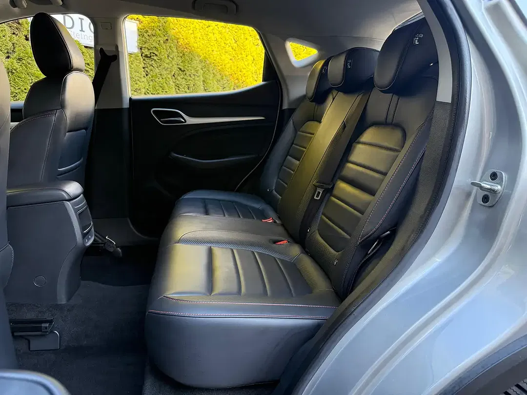 MG ZS 1.5 VTi AUT Luxury - Thumbnail 9