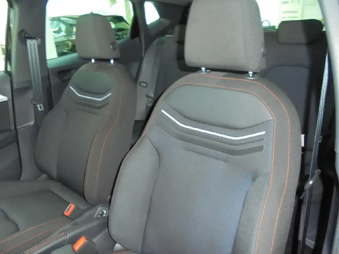 SEAT Ibiza FR - Thumbnail 8
