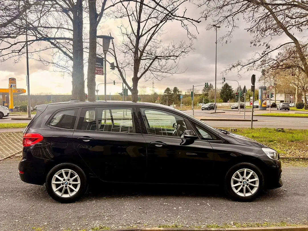 BMW 216 Gran Tourer - Thumbnail 5