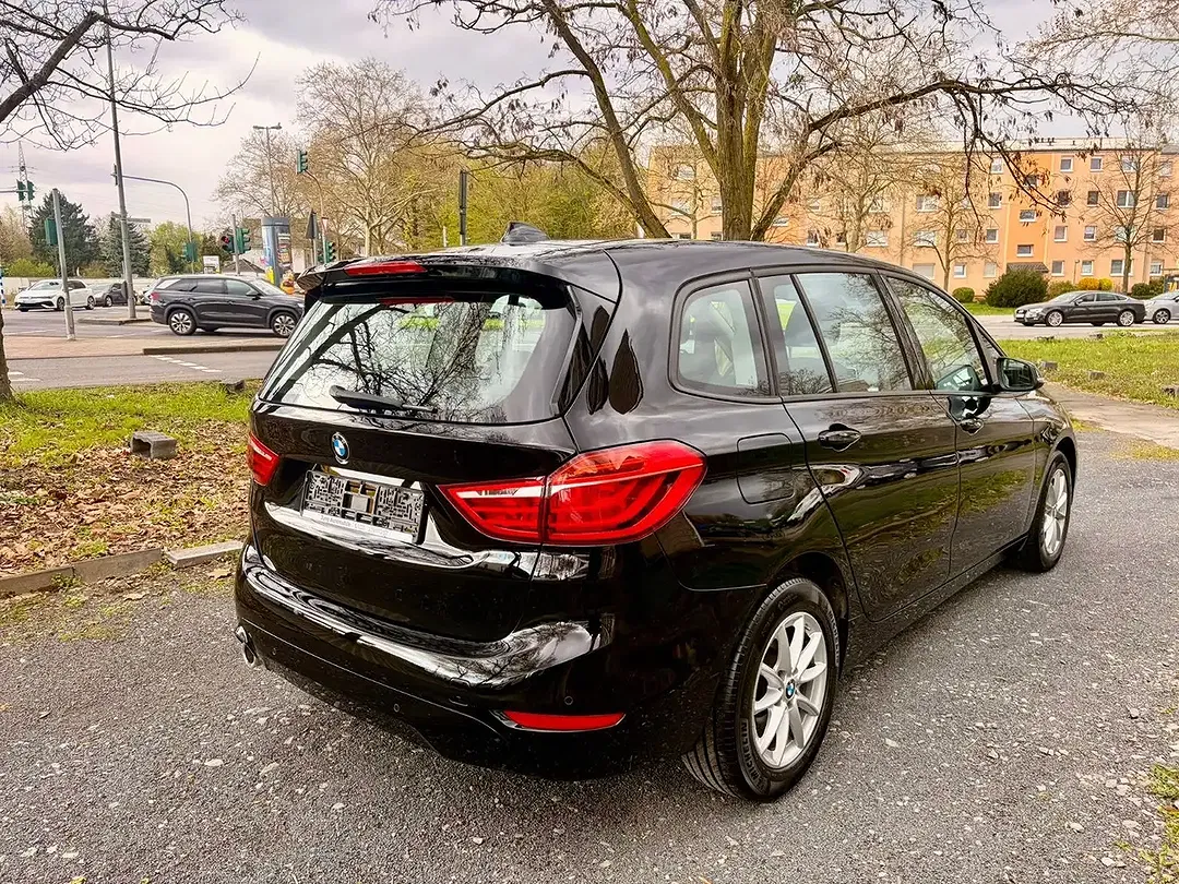 BMW 216 Gran Tourer - Thumbnail 6