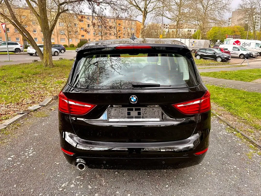 BMW 216 Gran Tourer - Thumbnail 8