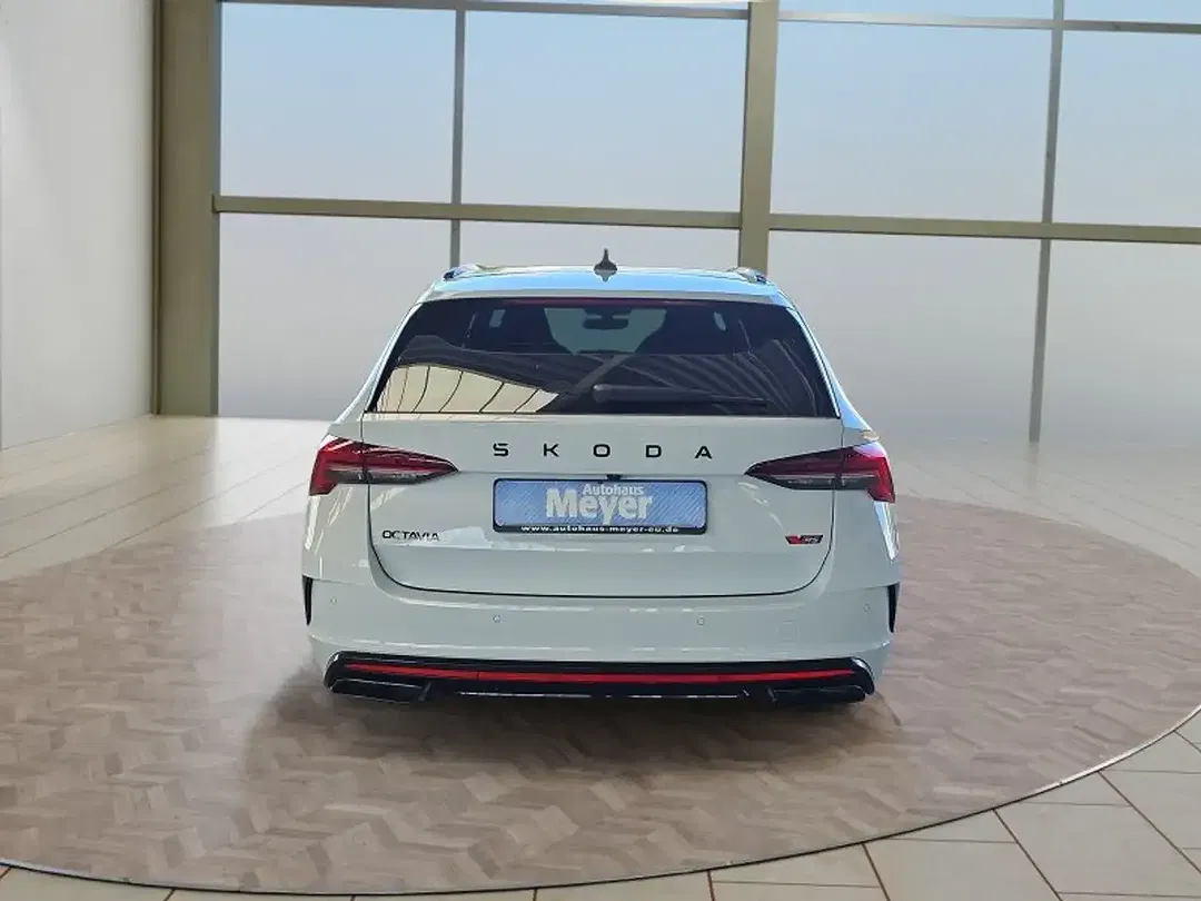 Skoda Octavia 2.0 TSI vRS - Thumbnail 4