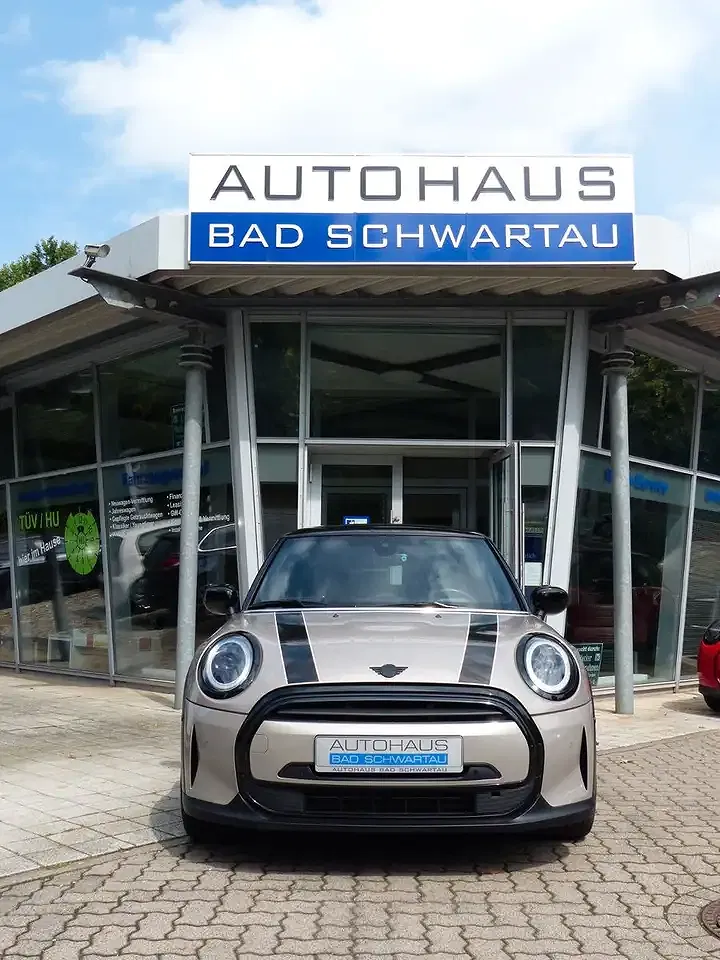 MINI Cooper AUT Classic Trim - Thumbnail 3