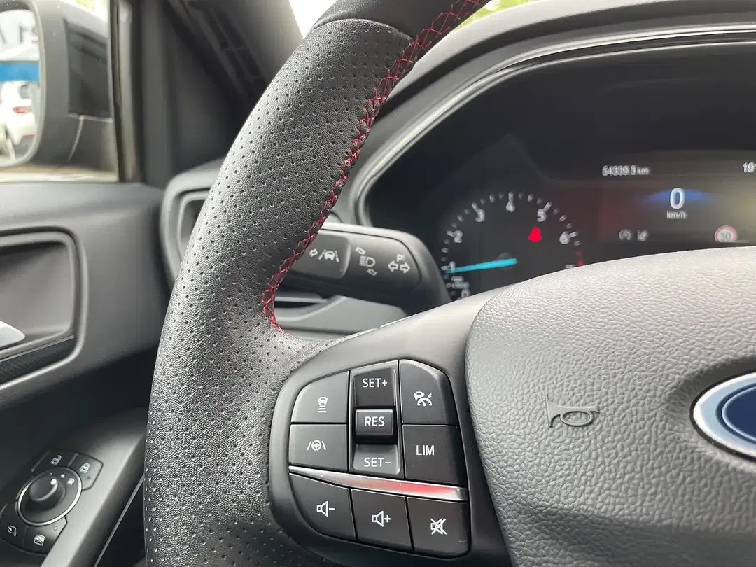 Ford Focus MHEV ST-Line - Thumbnail 16
