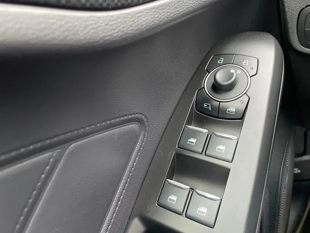 Ford Focus MHEV ST-Line - Thumbnail 19