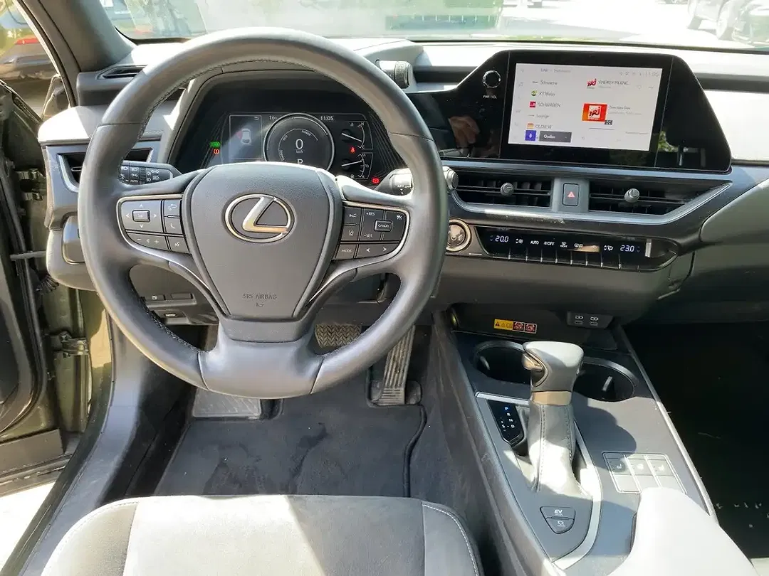 Lexus UX 250h Style Edition - Thumbnail 10