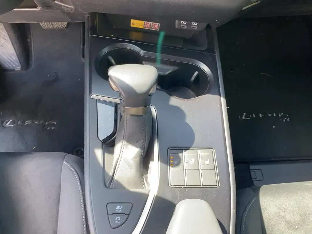 Lexus UX 250h Style Edition - Thumbnail 14
