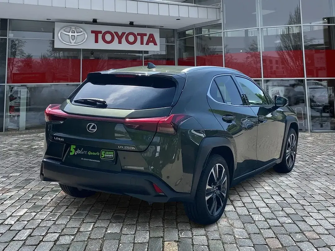 Lexus UX 250h Style Edition - Thumbnail 4