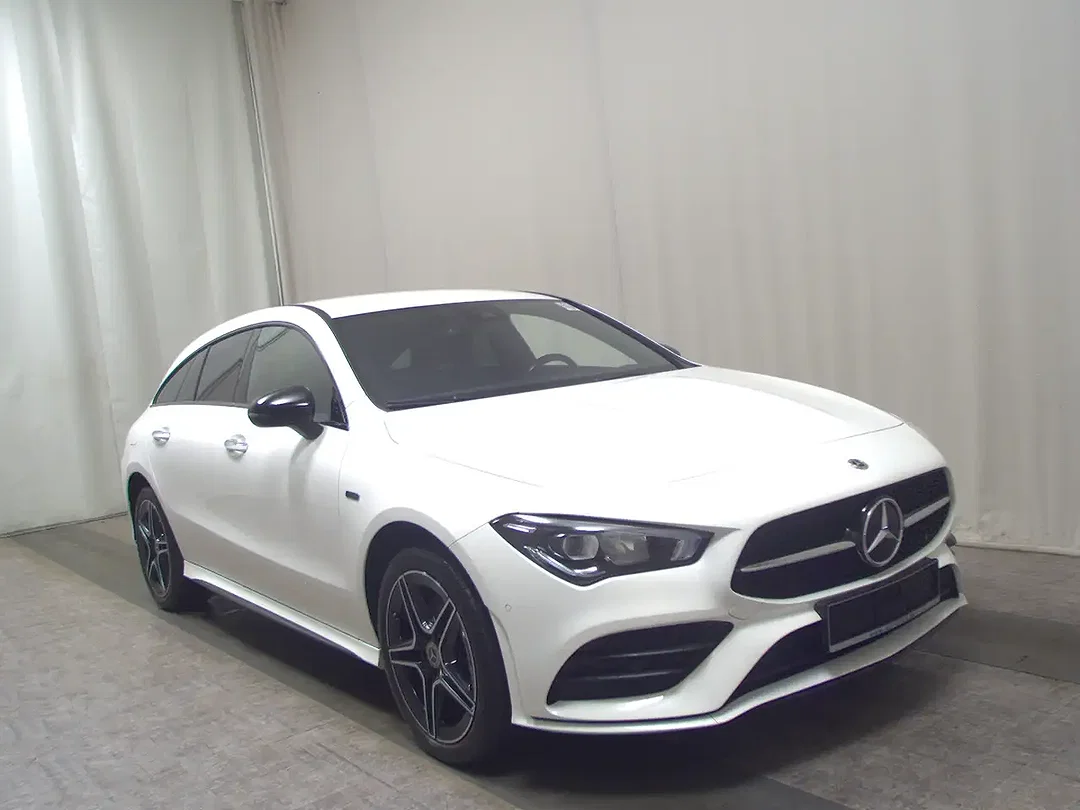 Mercedes-Benz CLA 250 AMG Line Night - Afbeelding 1