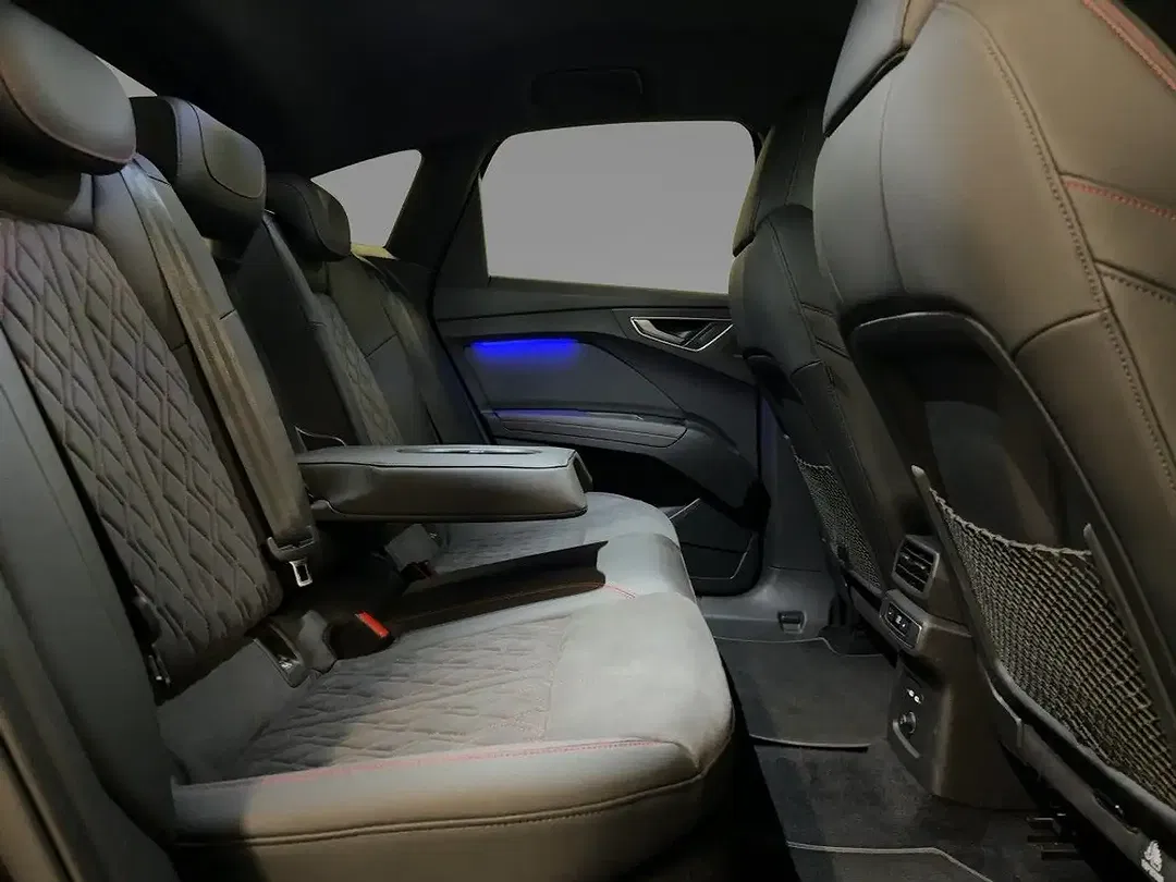 Audi Q4 e-tron 40 Matrix LED - Thumbnail 8