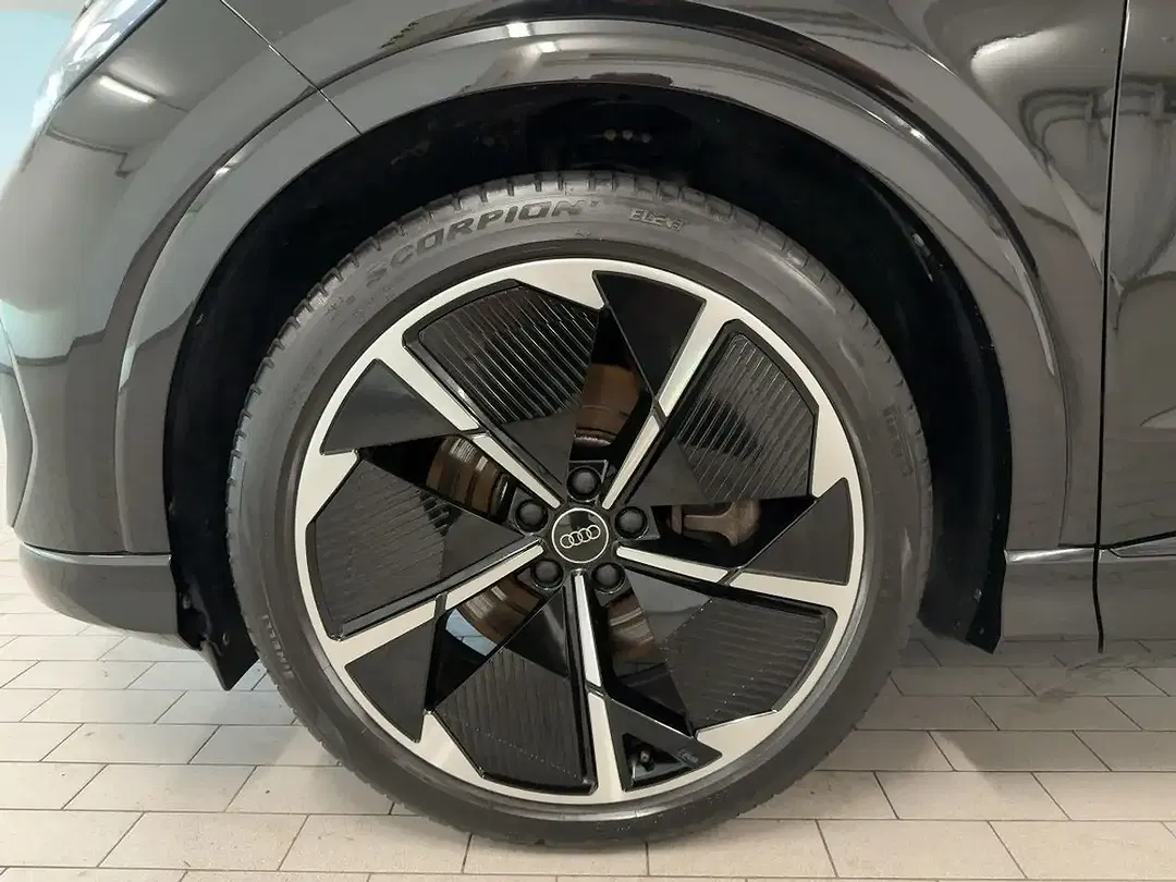Audi Q4 e-tron 40 Matrix LED - foto 12