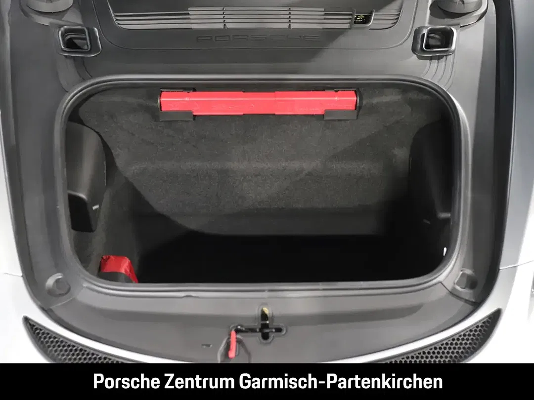 Porsche 718 Spyder RS - Thumbnail 12