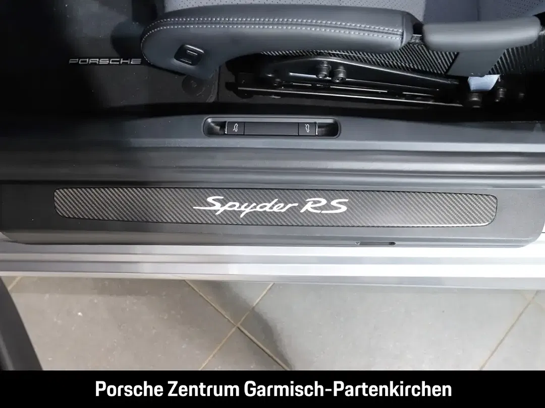 Porsche 718 Spyder RS - foto 15