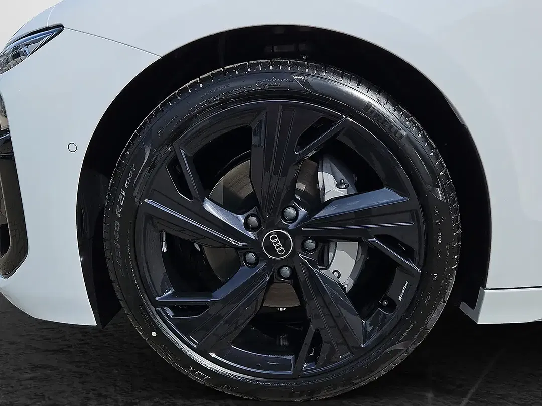 Audi A6 e-tron performance Avant S line - Thumbnail 4