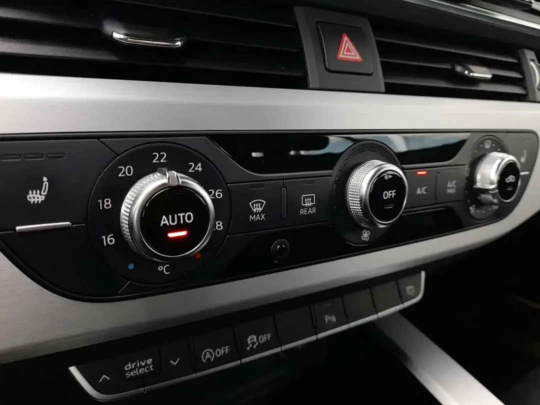 Audi A5 40 TFSI quattro Matrix LED Cabriolet S line plus - Thumbnail 8
