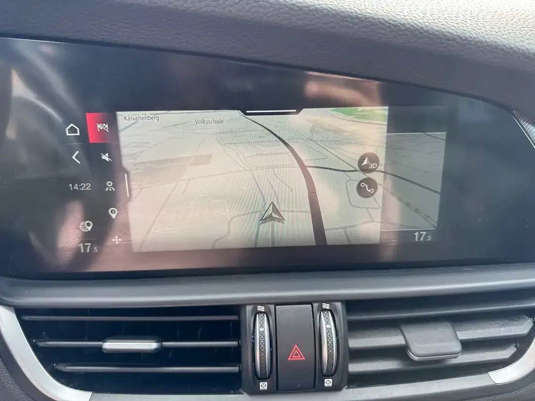 Alfa Romeo Giulia 2.0 Veloce - foto 15