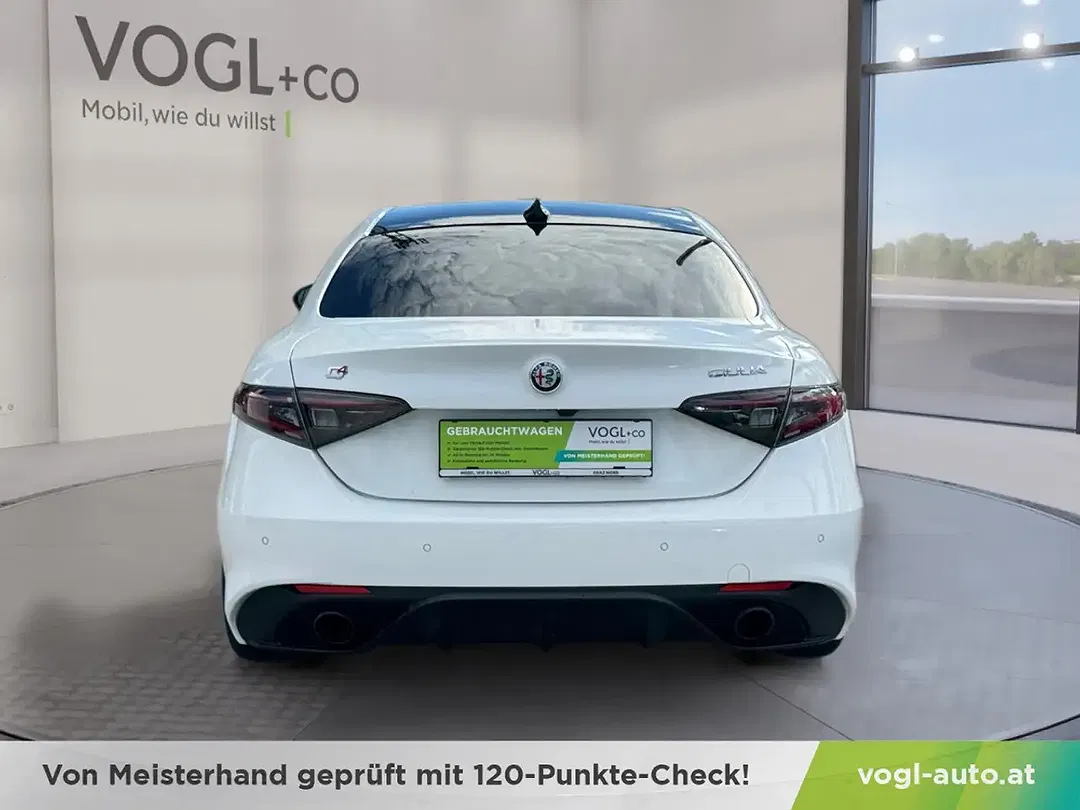 Alfa Romeo Giulia 2.0 Veloce - Thumbnail 7