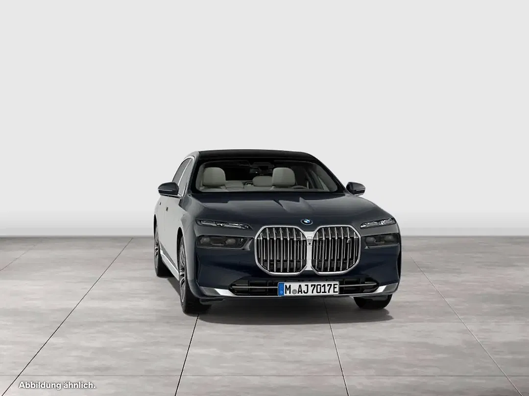 BMW i7 xDrive Lounge - Thumbnail 6