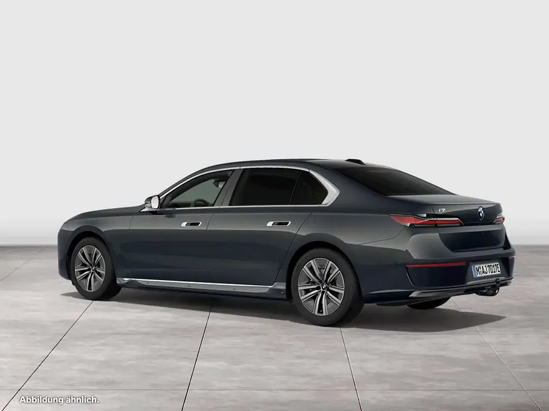 BMW i7 xDrive Lounge - Thumbnail 4